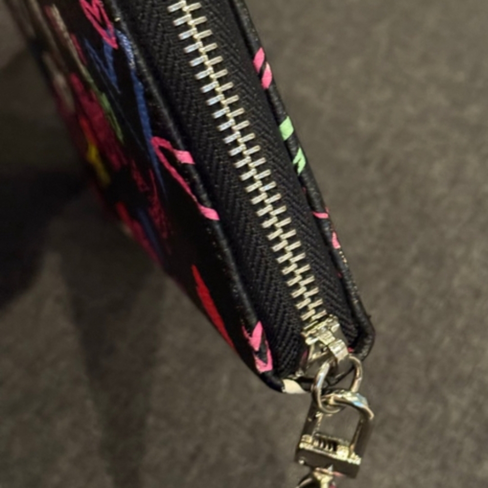 Betsey Johnson Wristlet Zip Around Wallet - Picture 4 of 7
